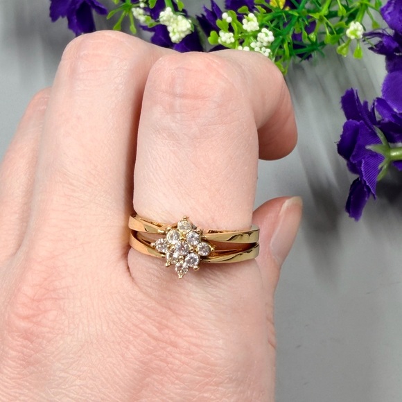 Reversible Gold Plated Ring with Emerald Green Stone or White Crystal Cluster - Picture 6 of 9